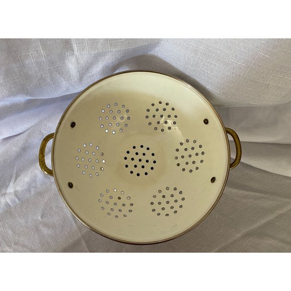 Cornucopia Enamel and Brass Collonder - Picture 6 of 8